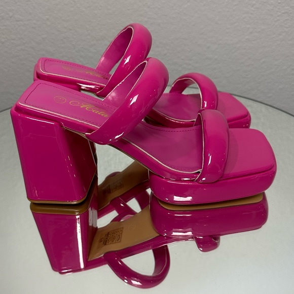 Barbie Pink 3D Bubble Heels - Picture 2 of 6
